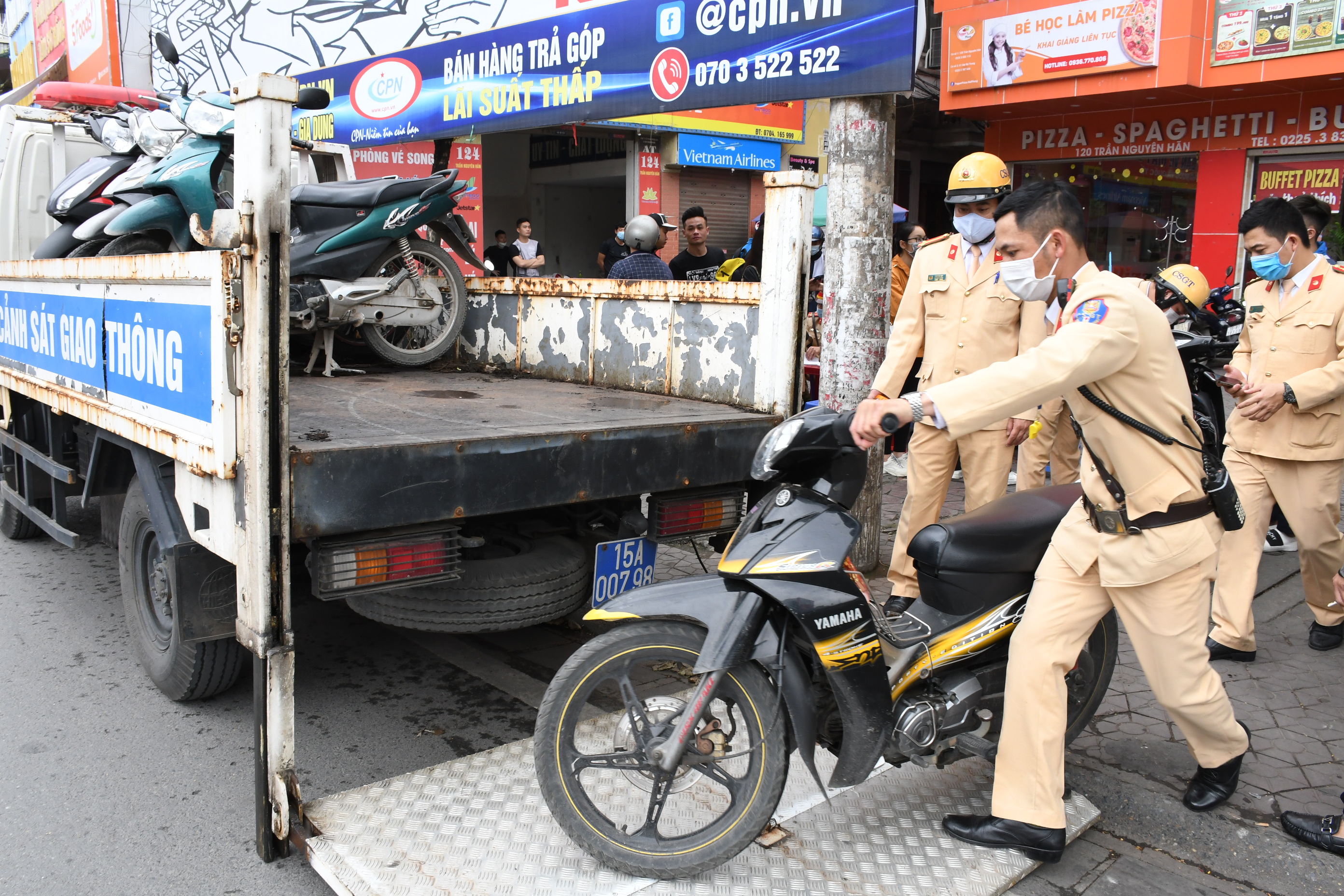 Tổng kiểm soát phương tiện xe mô tô, xe gắn máy ngày 25/3/2021: Xử lý 102 xe mô tô, 4 xe gắn máy
